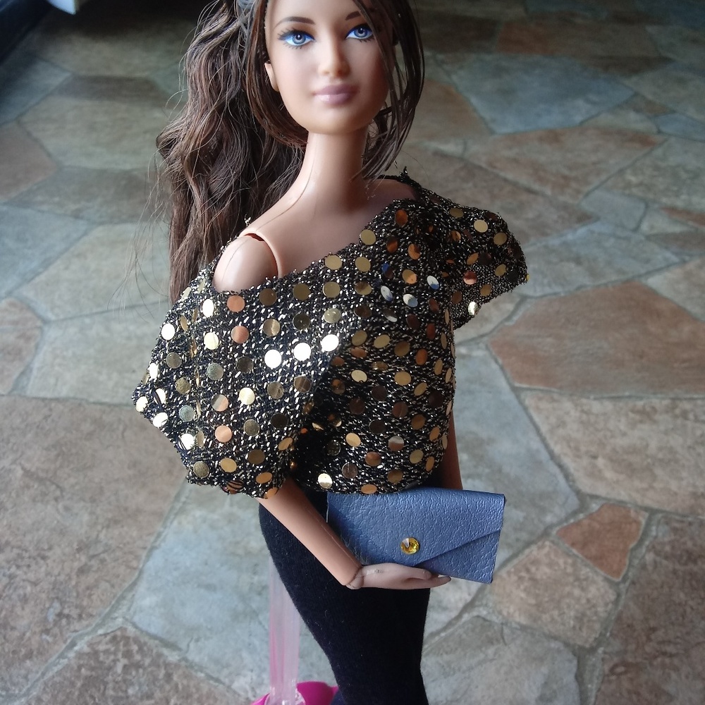 NEW Custom Gold Glitter & Black Styled Outfit
